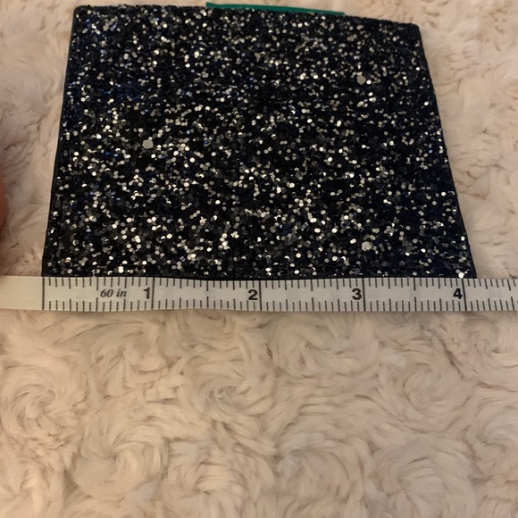 EUC Kate Spade Card Holder! - Picture 4 of 4